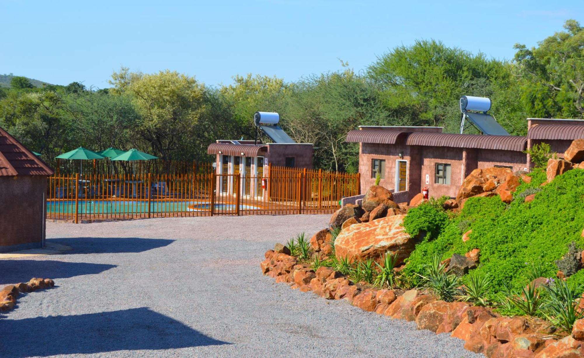 Crocodile Pools Resort Gaborone Extérieur photo